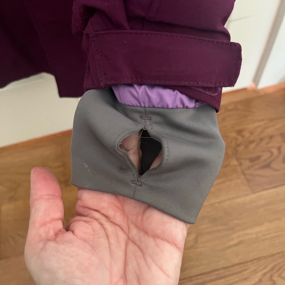 REI kids snow/ski coat. Size small (8). Plum/purple - Picture 5 of 8